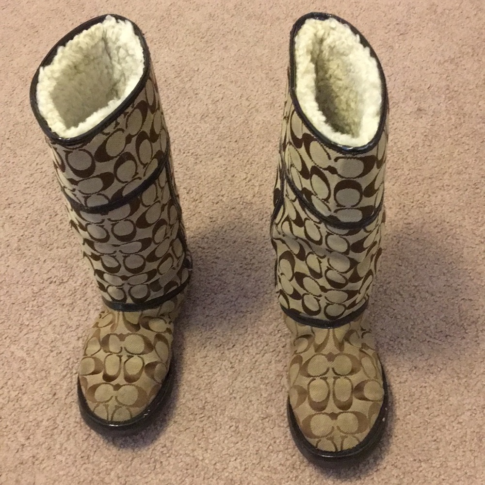 Coach snow boots